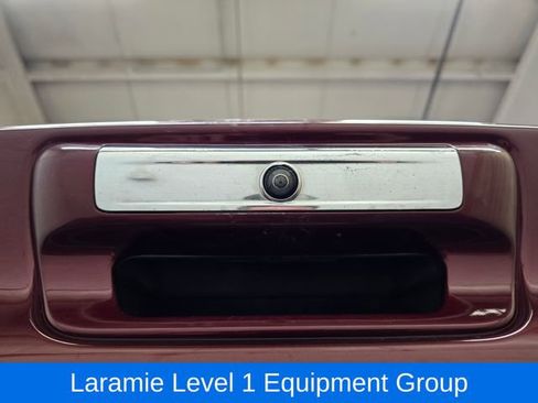 Used 2019 RAM 1500 Laramie AWD/4WD image 9