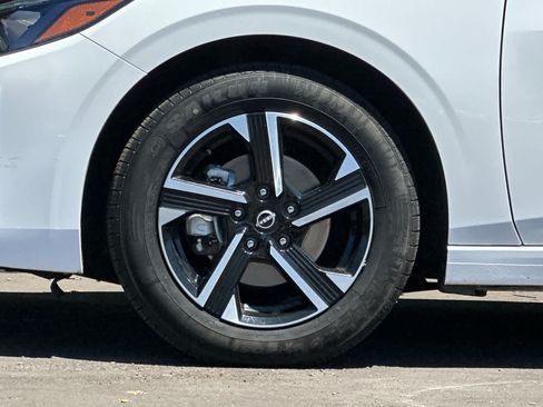 Used 2024 Nissan Sentra SV FWD image 25