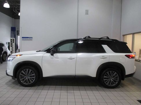 Used 2023 Nissan Pathfinder SL w/ SL Premium Package AWD/4WD image 19