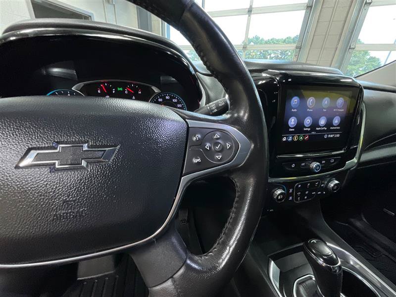 Used 2020 Chevrolet Traverse RS FWD image 19