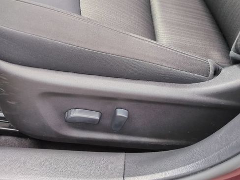 Used 2024 Nissan Altima 2.5 SV FWD image 12