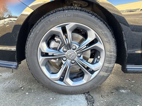 Used 2023 Honda Accord EX image 32