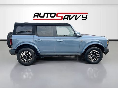 Used 2023 Ford Bronco Outer Banks image 8