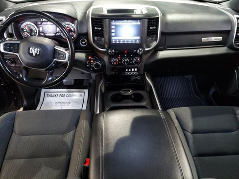 Used 2021 RAM 1500 Lone Star AWD/4WD image 3