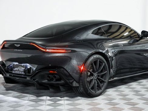 Used 2020 Aston Martin V8 Vantage Coupe image 5