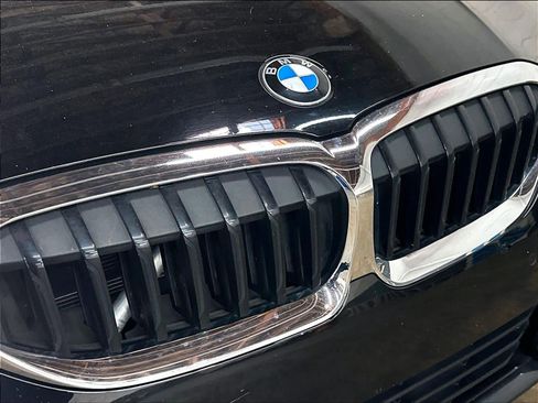 Used 2021 BMW 330i Sedan w/ Driving Assistance Package RWD image 32
