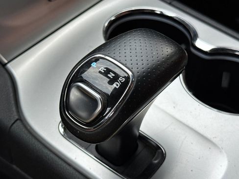 Used 2015 Jeep Grand Cherokee SRT w/ Trailer Tow Group IV AWD/4WD image 24