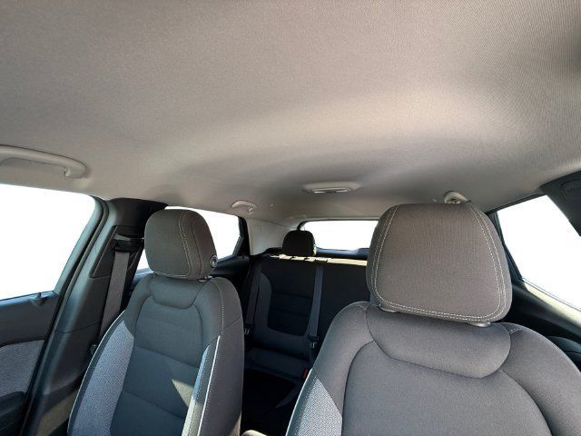 Used 2025 Chevrolet TrailBlazer LT AWD/4WD image 25