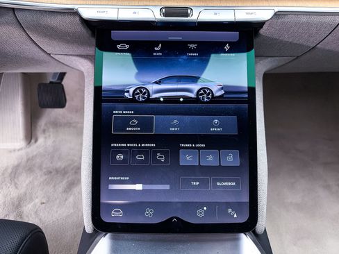 Used 2024 Lucid Air Touring AWD/4WD image 6