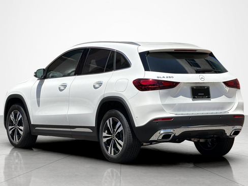New 2026 Mercedes-Benz GLA 250 image 3