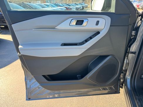 New 2026 Ford Explorer Active w/ Active Comfort Package image 24