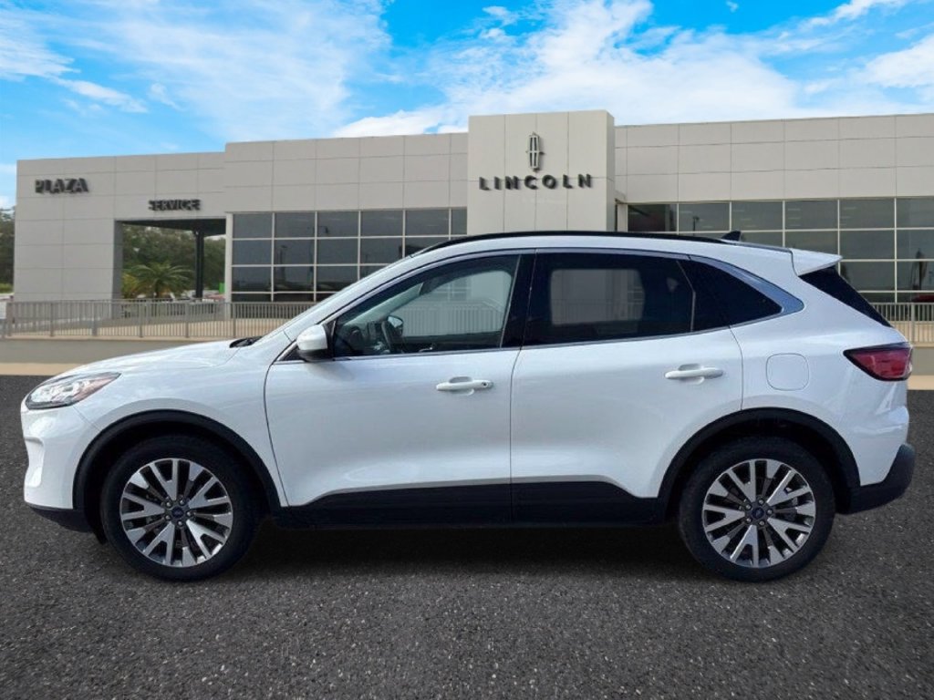 Used 2022 Ford Escape Titanium w/ Class II Trailer Tow Package AWD/4WD image 10