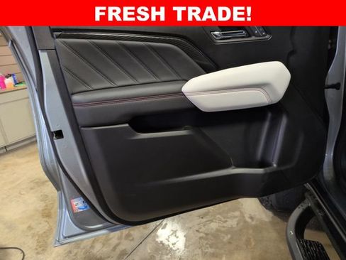Used 2024 GMC Canyon AT4X AWD/4WD image 10