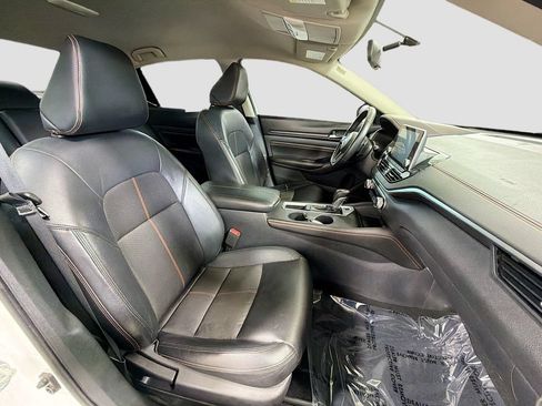 Used 2019 Nissan Altima 2.5 SR FWD image 26