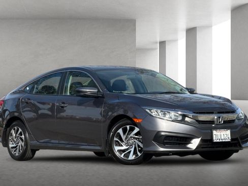 Used 2016 Honda Civic EX image 2