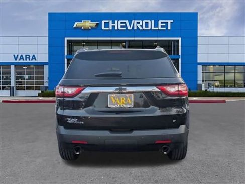 Used 2021 Chevrolet Traverse LT image 4