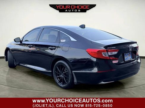 Used 2019 Honda Accord Touring image 3