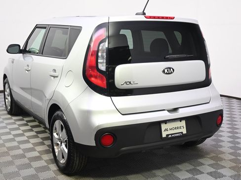 Used 2017 Kia Soul image 4