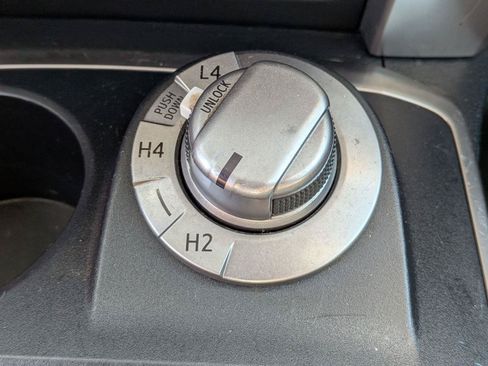Used 2019 Toyota 4Runner SR5 AWD/4WD image 15
