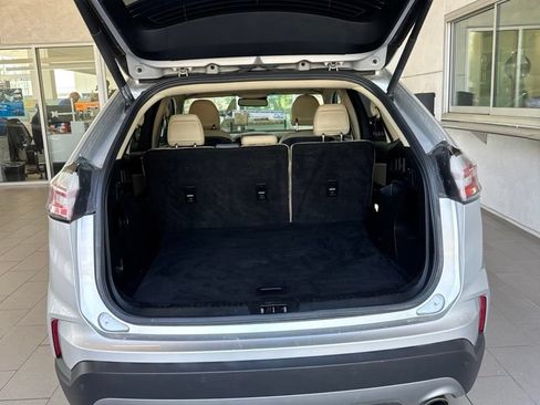 Used 2019 Ford Edge SEL FWD image 11