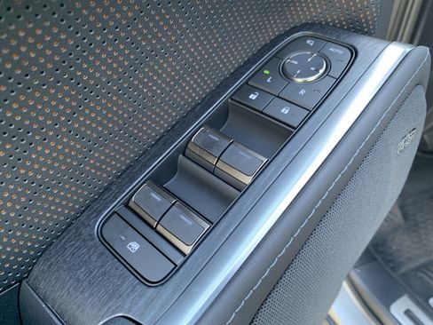 Certified 2026 Lexus GX 550 w/ Accessory Package (2T) image 15