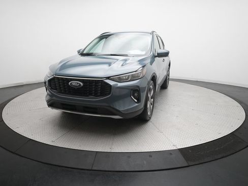 Used 2023 Ford Escape Platinum AWD/4WD image 12