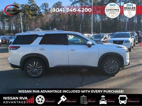 Used 2025 Nissan Pathfinder SL w/ SL Premium Package image 4