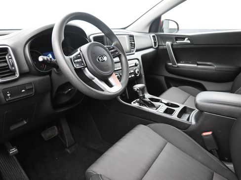 Used 2021 Kia Sportage LX image 10