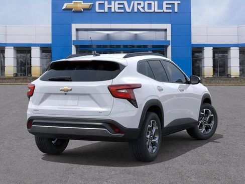 New 2026 Chevrolet Trax LT FWD image 4