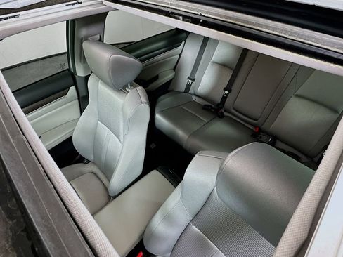 Used 2019 Honda Accord EX image 22