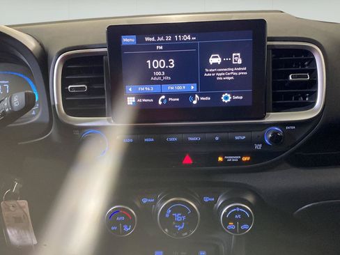 Used 2023 Hyundai Venue SEL w/ Cargo Package FWD image 6