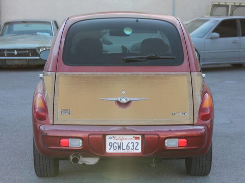 Used 2004 Chrysler PT Cruiser Limited FWD image 7