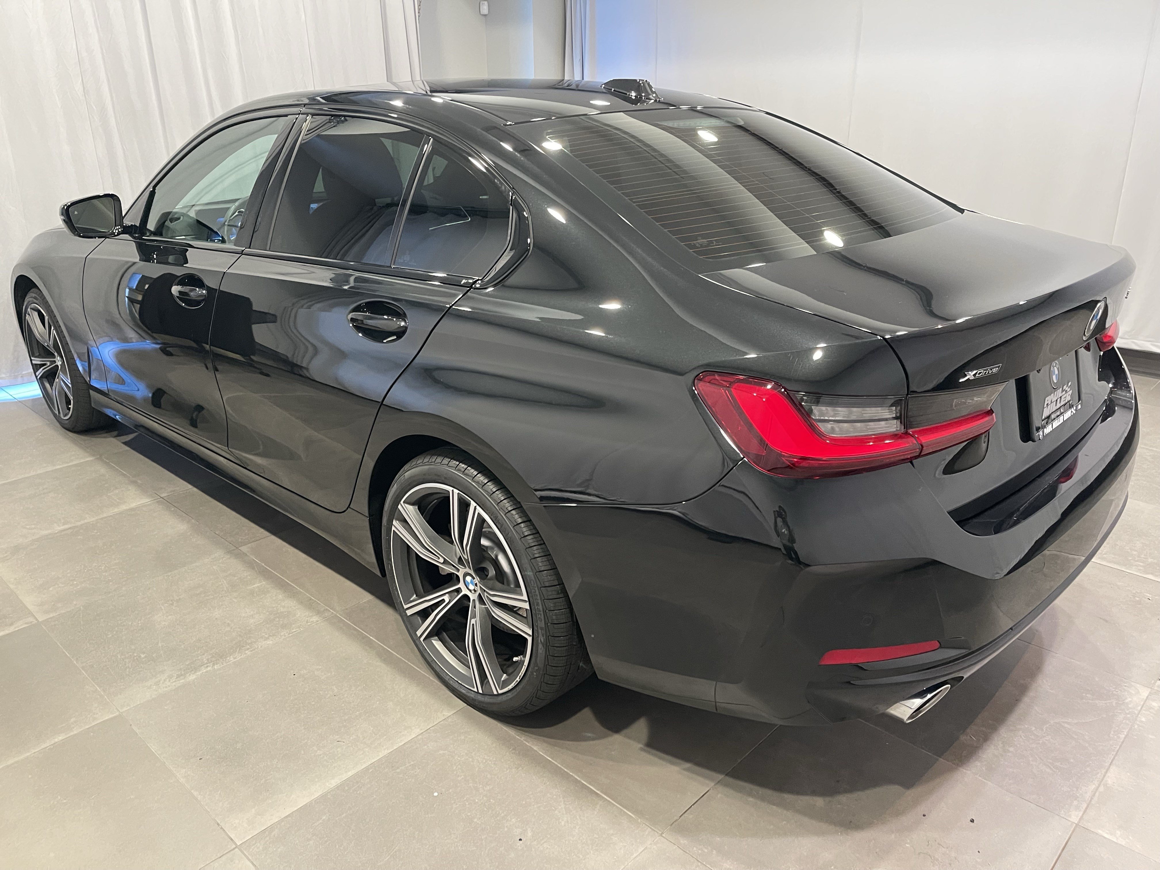 Certified 2023 BMW 330i xDrive Sedan w/ Premium Package AWD/4WD image 7