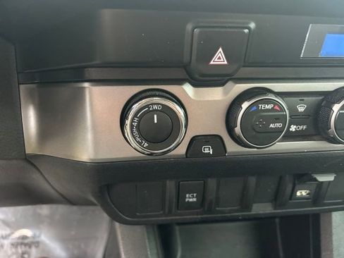 Used 2023 Toyota Tacoma TRD Sport image 25