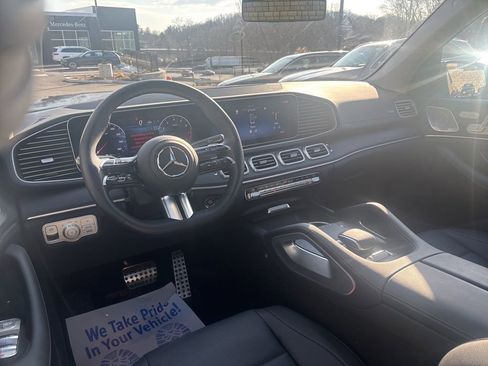Used 2026 Mercedes-Benz GLS 450 4MATIC image 8