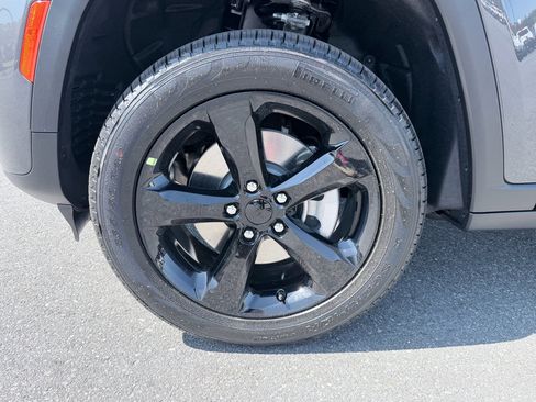 New 2026 Jeep Grand Cherokee L Limited RWD image 37