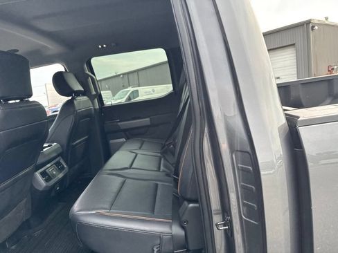 Used 2025 Ford F250 Lariat w/ Lariat Ultimate Package AWD/4WD image 9
