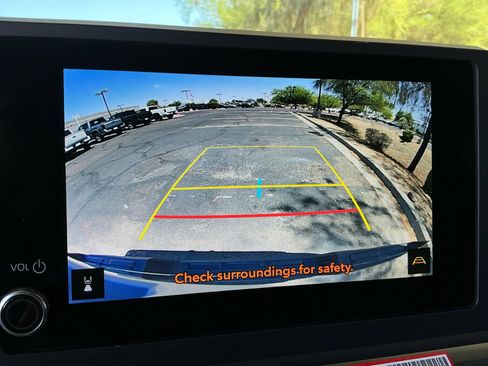 Used 2025 Toyota Tacoma SR5 image 29