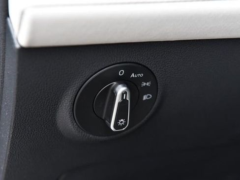 New 2026 Volkswagen Taos SE AWD/4WD image 10