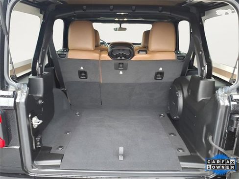 Used 2023 Jeep Wrangler Unlimited Rubicon w/ LED Lighting Group image 6