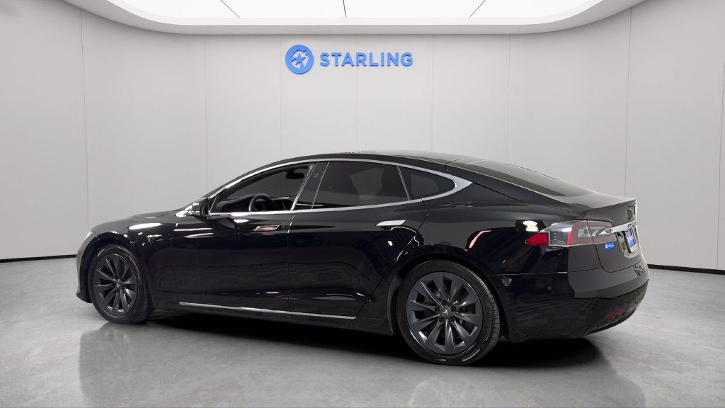 Used 2020 Tesla Model S Long Range AWD/4WD image 5