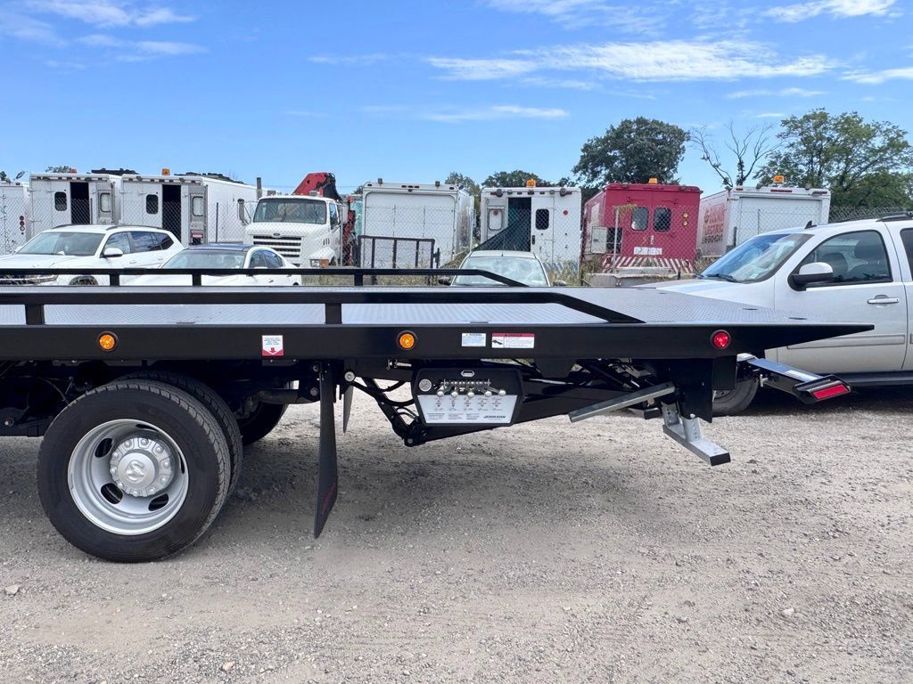 Used 2025 RAM 5500 Tradesman AWD/4WD image 5