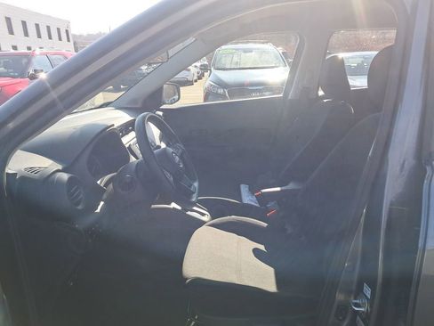 Certified 2025 Nissan Kicks Play S image 11