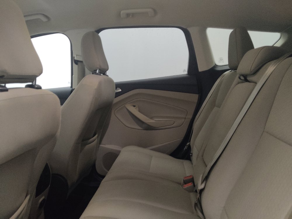 Used 2018 Ford Escape SE FWD image 18