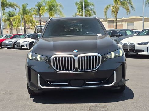 Used 2024 BMW X5 xDrive40i w/ Parking Assistance Package AWD/4WD image 3