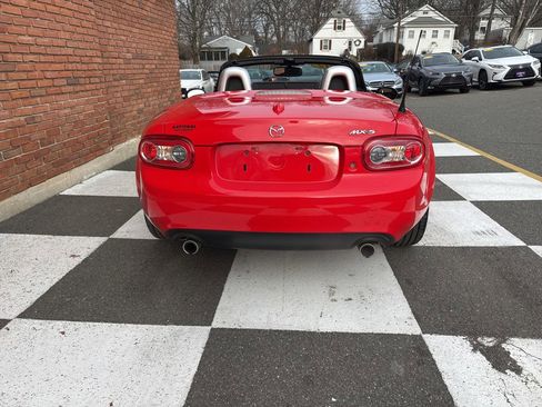 Used 2012 MAZDA MX-5 Miata Grand Touring w/ Premium Pkg image 10