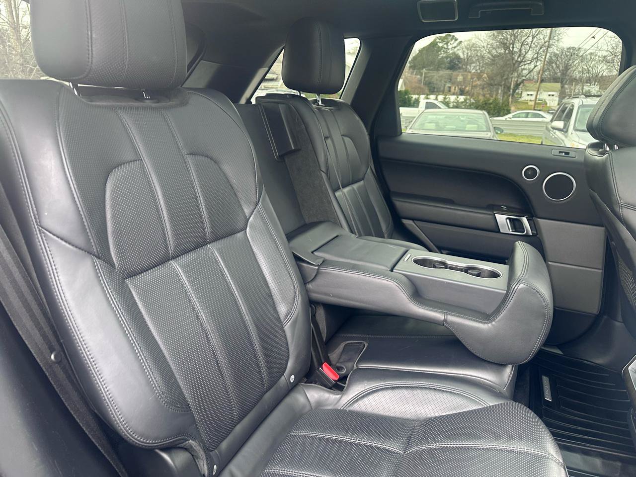 Used 2017 Land Rover Range Rover Sport HSE AWD/4WD image 16