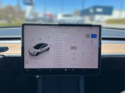 Used 2023 Tesla Model 3 Standard Range RWD image 22