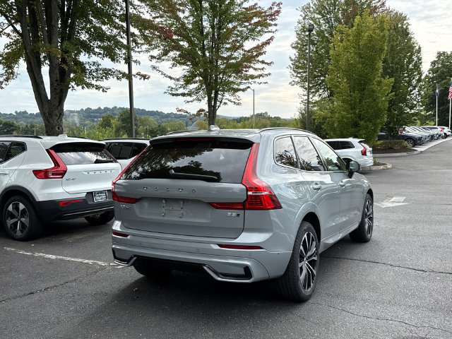 Certified 2024 Volvo XC60 B5 Plus w/ Climate Package AWD/4WD image 4