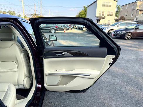 Used 2013 Lincoln MKZ AWD image 20